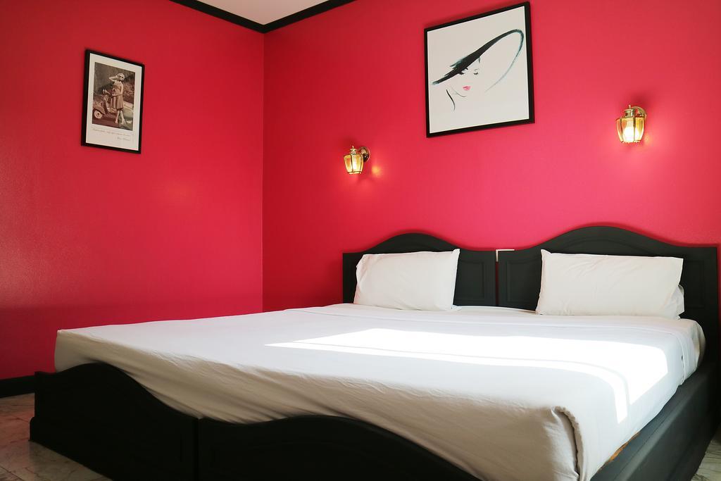 Ava Hotel Phitsanulok Bagian luar foto