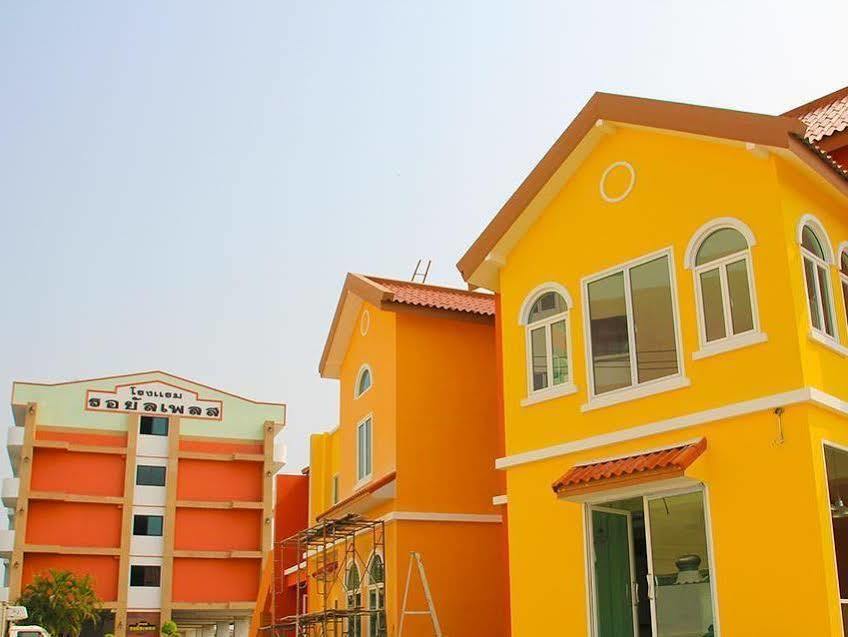 Ava Hotel Phitsanulok Bagian luar foto
