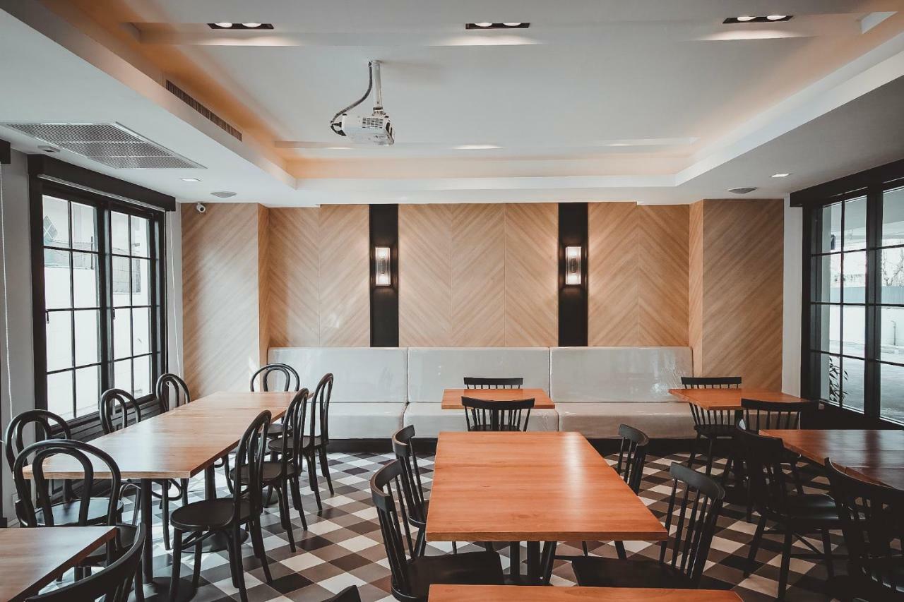 Ava Hotel Phitsanulok Bagian luar foto