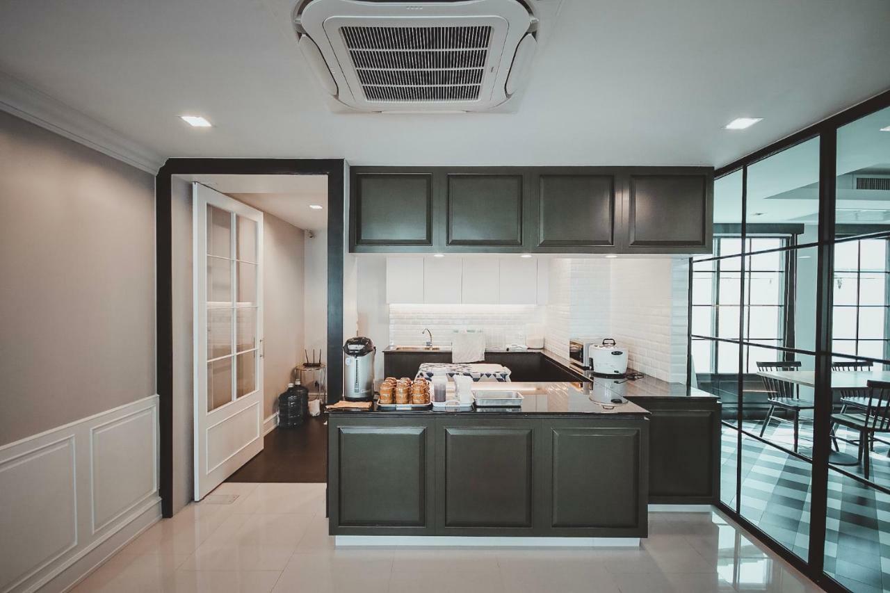 Ava Hotel Phitsanulok Bagian luar foto