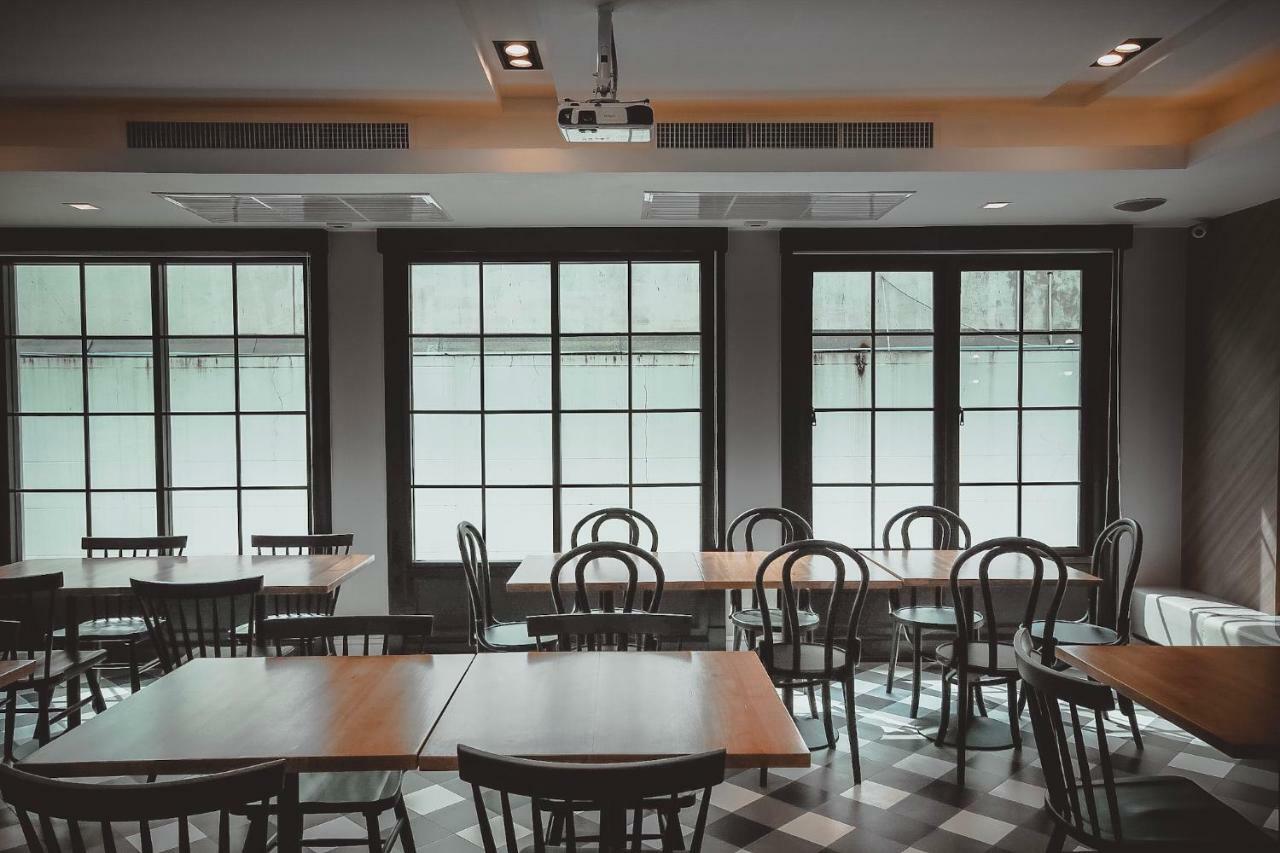 Ava Hotel Phitsanulok Bagian luar foto
