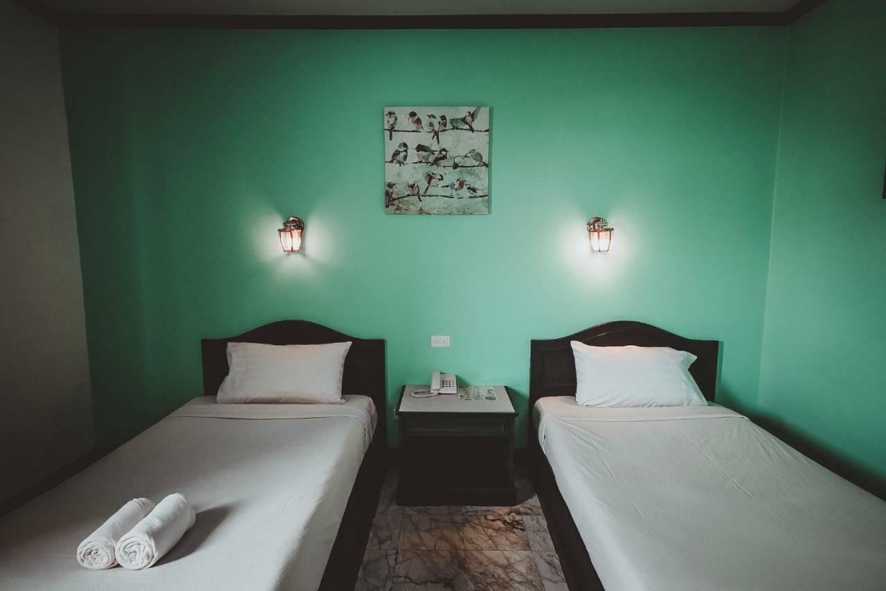 Ava Hotel Phitsanulok Bagian luar foto