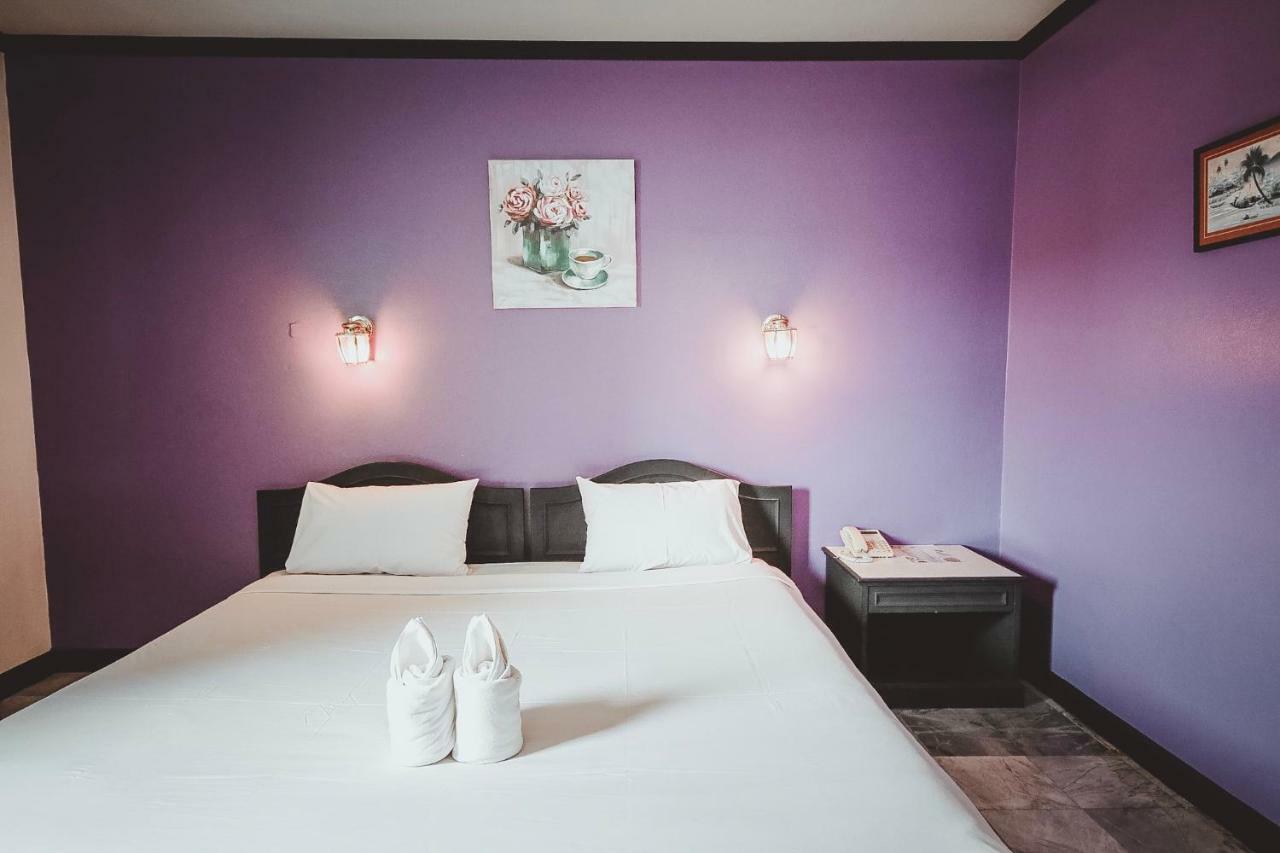 Ava Hotel Phitsanulok Bagian luar foto